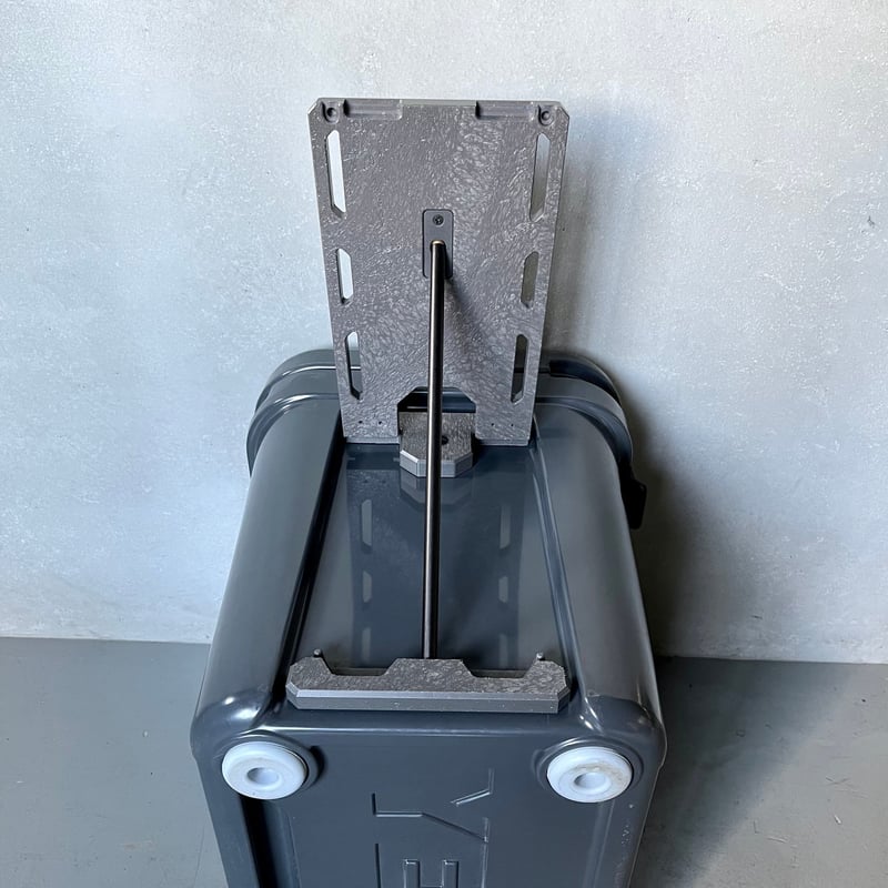 LOCKFIELD EQUIPMENT >RD24 PENGUIN | UNWASTED |