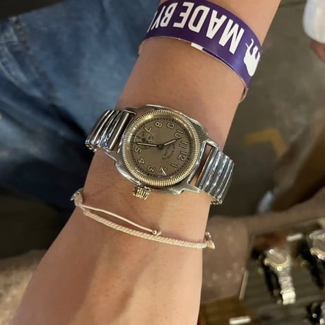 ＜VAGUE WATCH CO.＞Coussin Early Extension