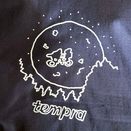 <TEMPRA GARAGE> RUI NAKAMURA × tempra Tシャツ【NAVY】