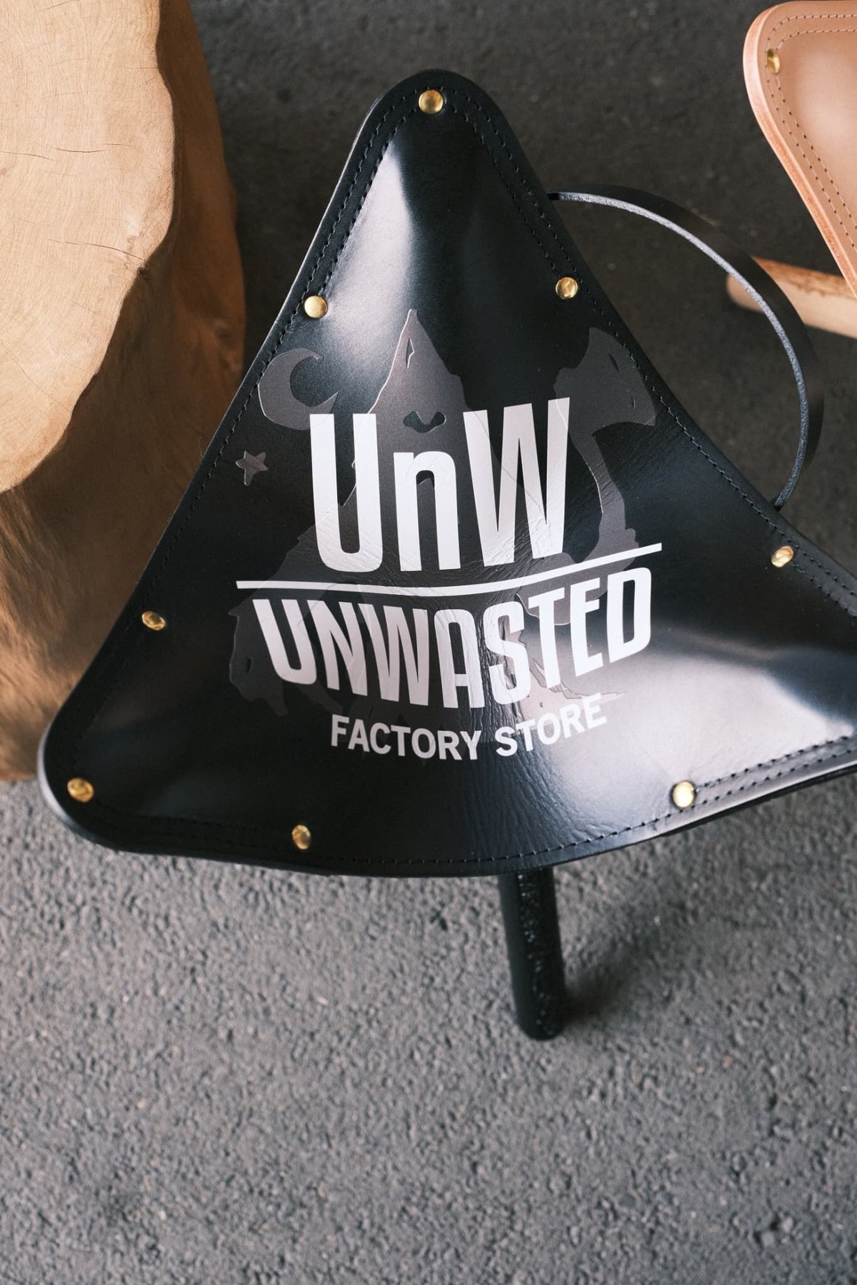 SomAbito> ソマチェア UNWASTED×杣神 | UNWASTED | アンウェ SomAbito> ソマチェア UNWASTED×杣神 | UNWASTED | アンウェ