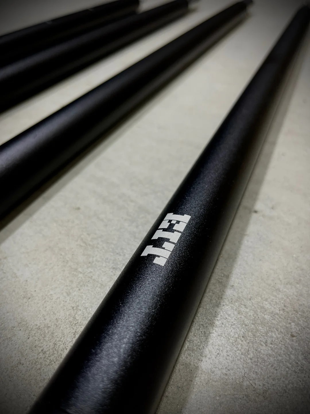 テント・タープ EIT YUNAN Black Pole Mac one MacOutdoor YUNAN BLACK POLE｜2本セット｜Mac Outdoor｜YUNAN