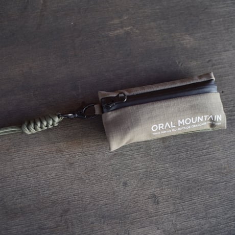 <ORAL MOUNTAIN> OM-COMBATJACKET (本体のみストラップ別売)