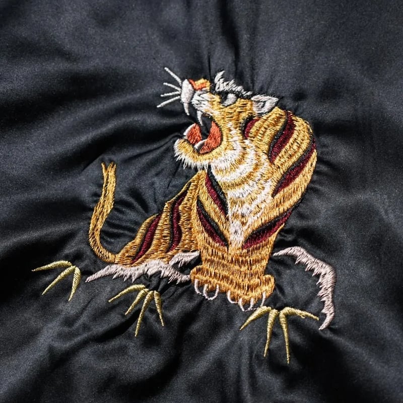 THRIFTY LOOK > SOUVENIR GREENLAND BLOUSON | UN