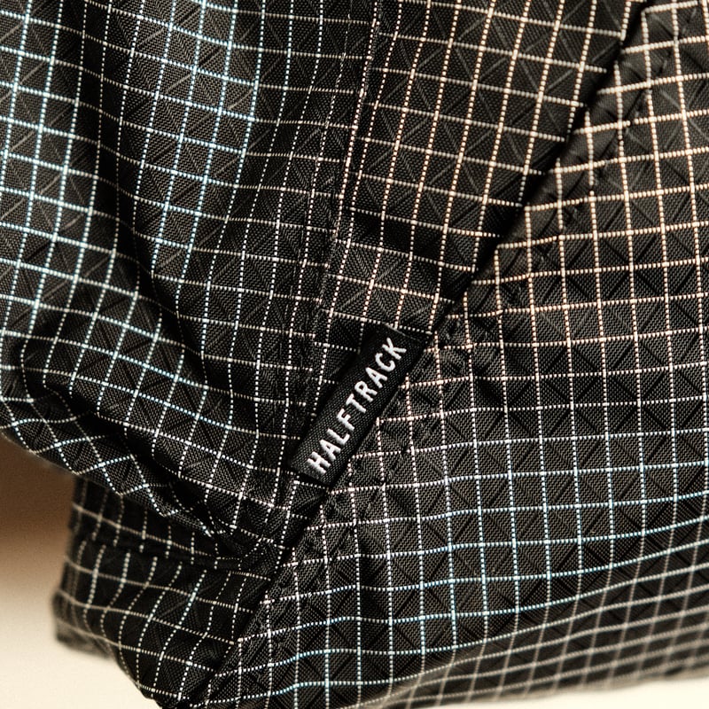 ほぼ未使用 never wasted NW+U2 BIG GRID black NEVER WASTED >NW+U2 GRID small | UNWASTED | ア