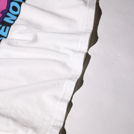 <THRIFTY LOOK >THRIFTY "OASIS" TEE