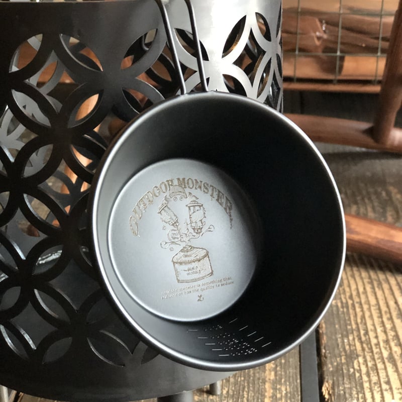 PINOWORKS> OUTDOOR MONSTER シェラカップ BLACK | UNWA