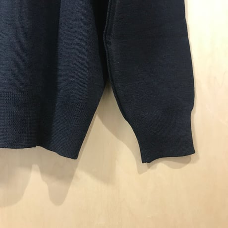 LiSS Washable crewneck knit (black)