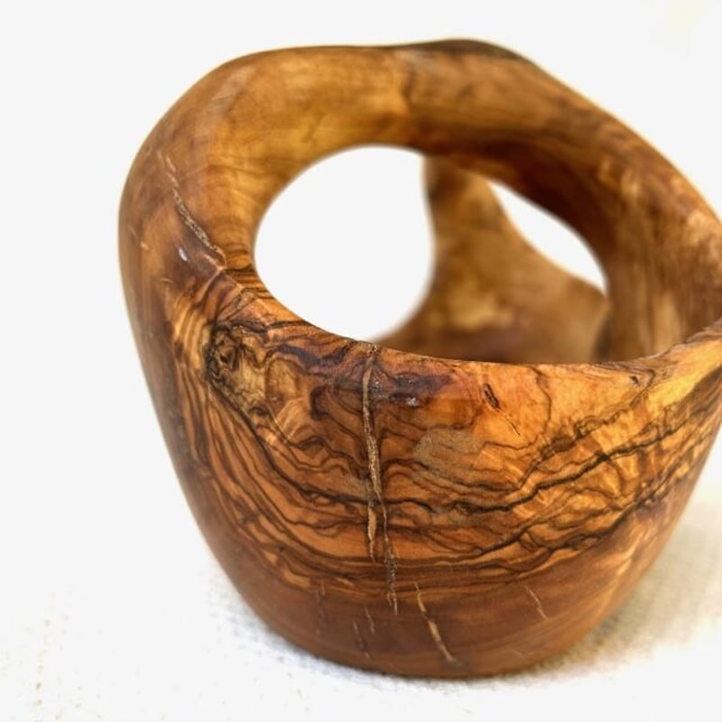 オリーブの木　芸術的バスケット　存在するだけで癒される　約34cm オリーブの木芸術的バスケット存在するだけで癒される約34cm