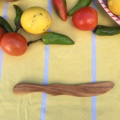 カッコいい短剣のような　バターナイフ　オリーブの木　約22cm