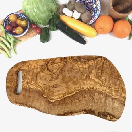 オリーブの木 個性あふれる１点もの　いい感じのこの一枚　約42.5cm