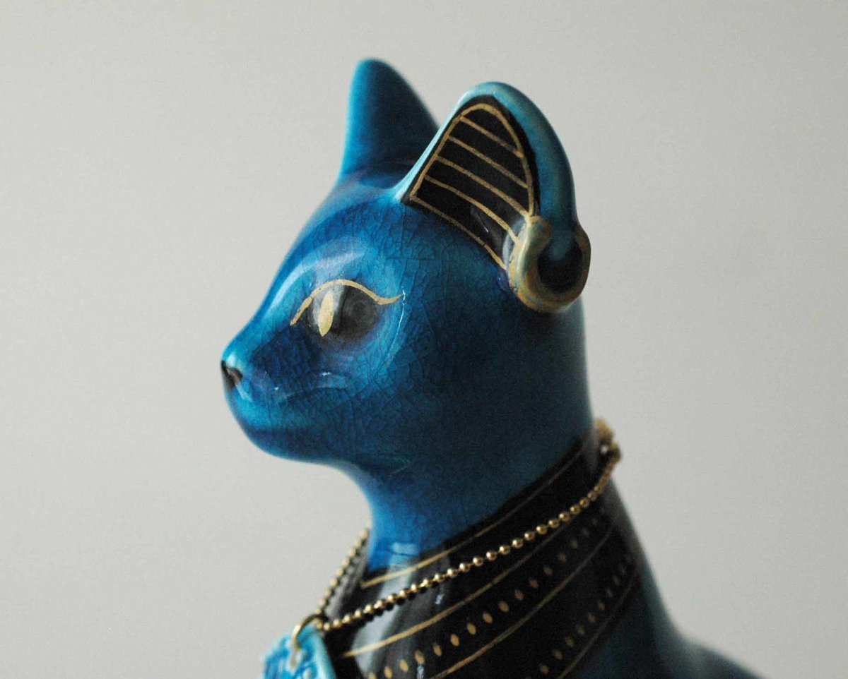 オーナメント バステト ペンダント付 猫 古代エジプトの神 金 オーナメント バステト ペンダント付 猫 古代エジプトの神 金