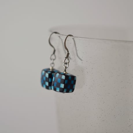 AB-007 青釉ピアス