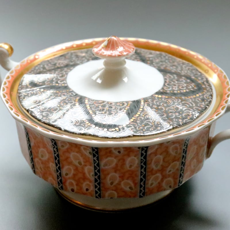 2024年9月発売開始】オリエンタルなスープ器（蓋付き）：ロイヤル