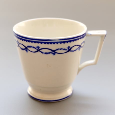 【 ヴィンテージカップ】 ゴールドリムのアンティーク調カップ（マグカップ/グラス/コップ