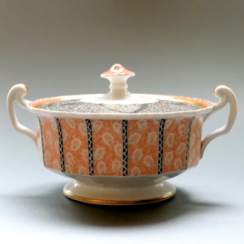 2024年9月発売開始】オリエンタルなスープ器（蓋付き）：ロイヤル