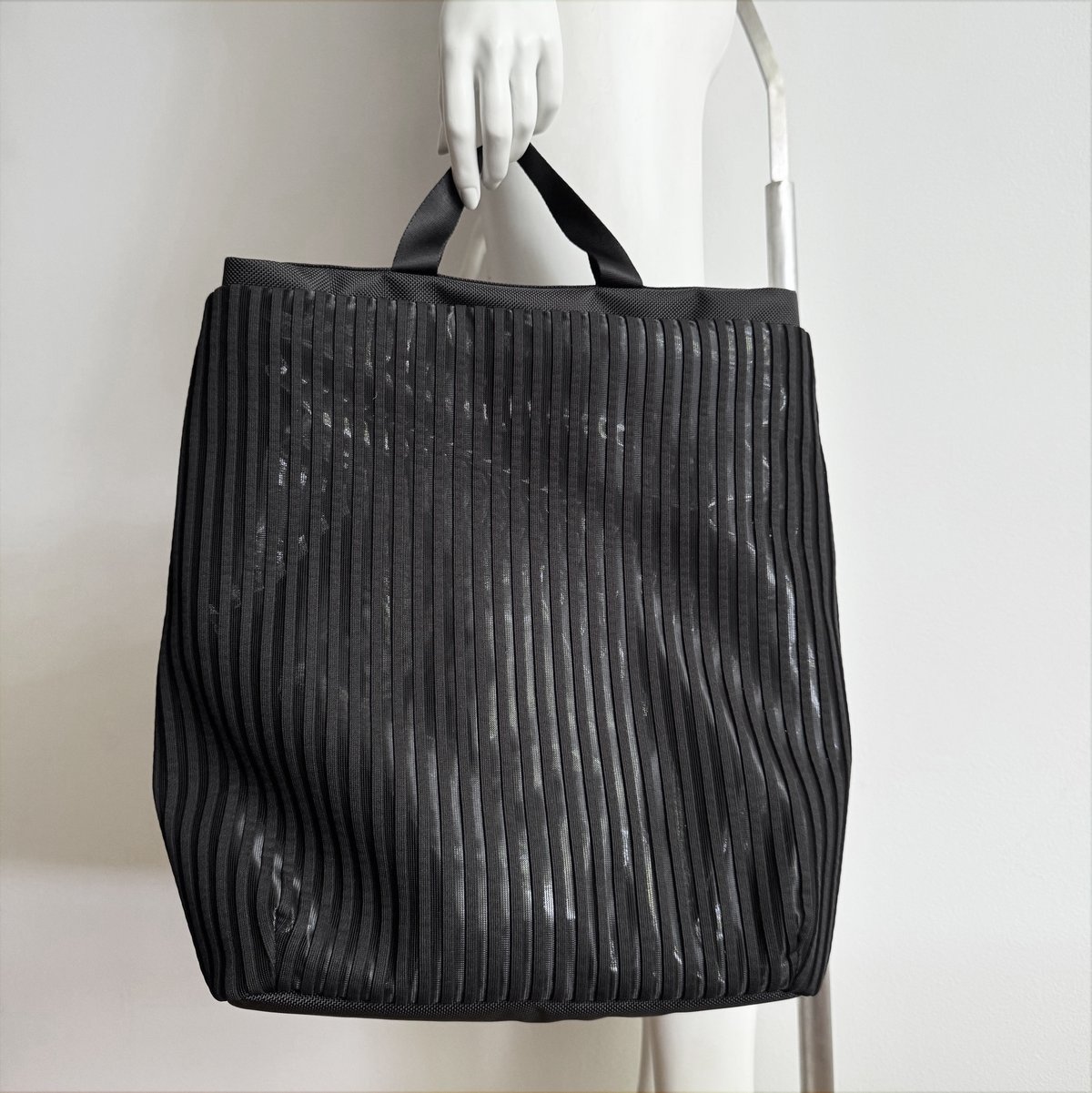 Ruck Bag L DEEP LINE Black, Black Mesh #1278L
