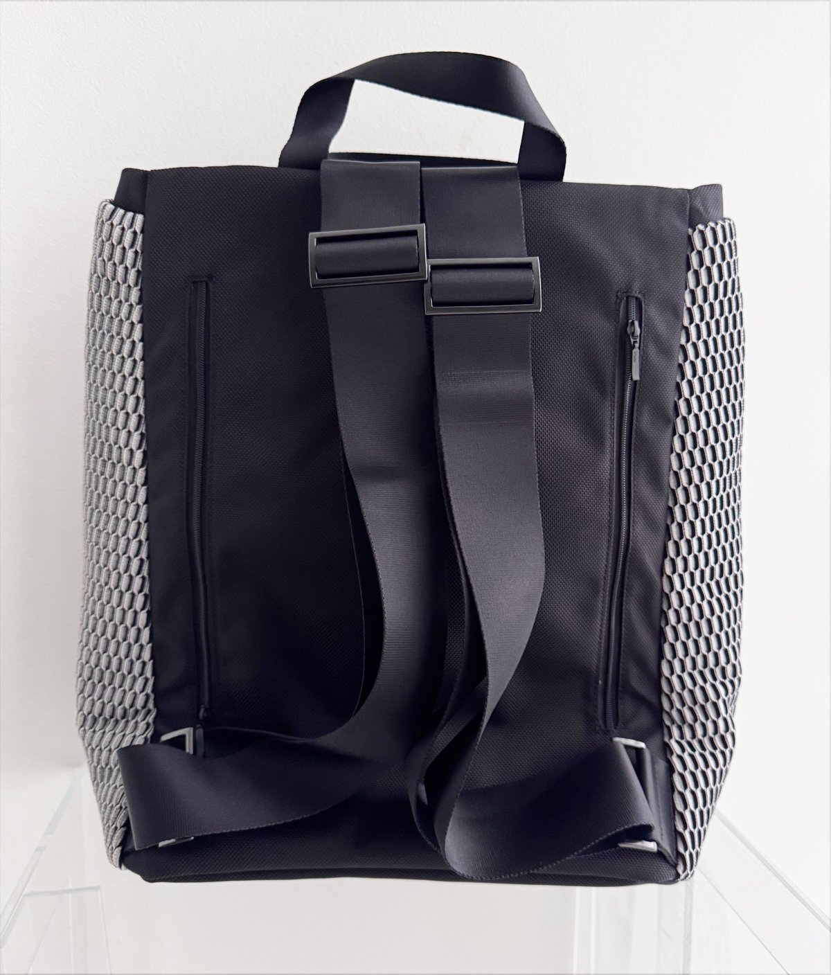 アクリリックacrylic黒リュック RUCK BAG L スイムメッシュ RUCK BAG L DEEP Swimming mesh, Mat Black #140