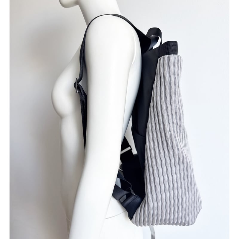 Ruck Bag L DEEP Mesh Black Clear, WAVE Dark Gr
