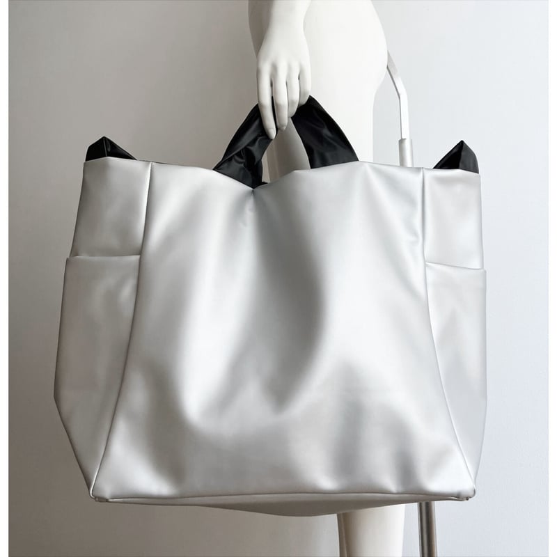マキ ページ　ブラック　 ホワイト　皮 バッグ　計２点 bigbag 2way Eco Silver, Eco Silver L #1163ESV