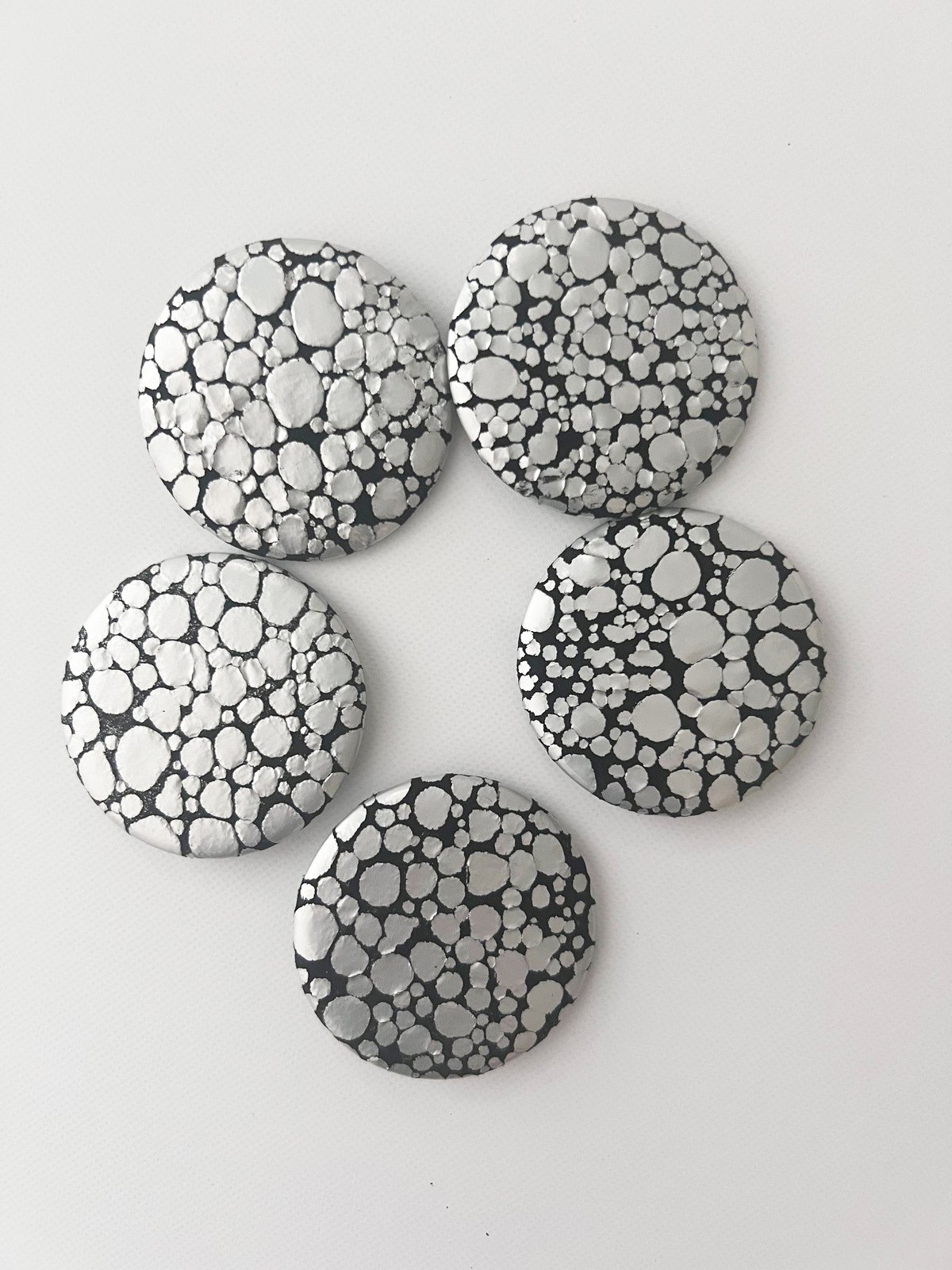CRACK Brooch M BB, WS, BS60 #2076BB, WS, BS60
