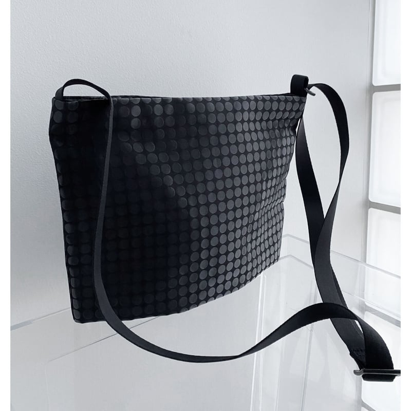 Pochette DEEP Swimming mesh, DOT Black, LINE B