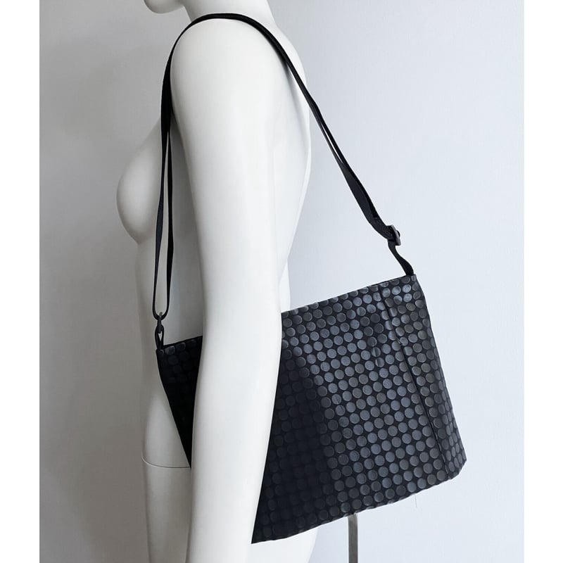 Pochette DEEP Swimming mesh, DOT Black, LINE B