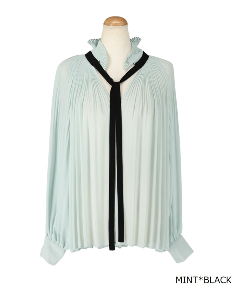 美品◆L'UNE リュンヌ　Pleated Frill Blouse RESTOCK] Pleated Frill Blouse With Black Ribbo