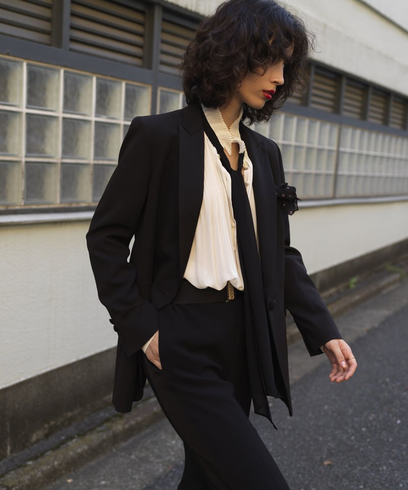Peaked Lapel one button long jacket | L'UNE Peaked Lapel one button long jacket | L'UNE