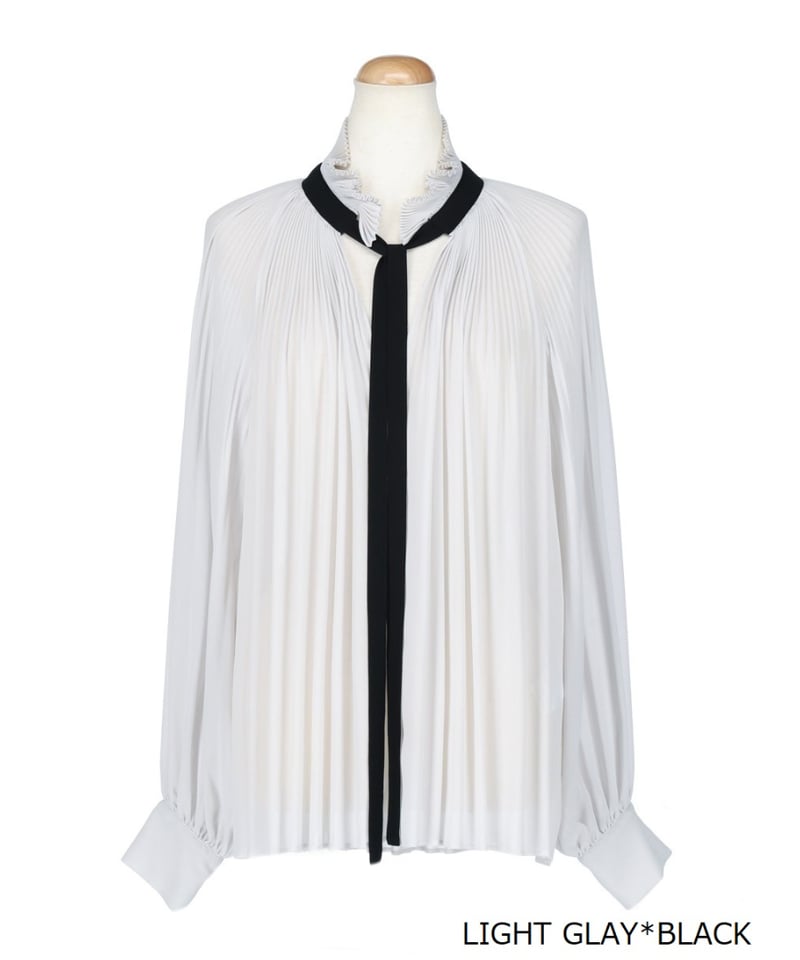 l'une リュンヌ プリーツブラウス ボウタイ くるみボタン ブラック RESTOCK] Pleated Frill Blouse With Black Ribbo
