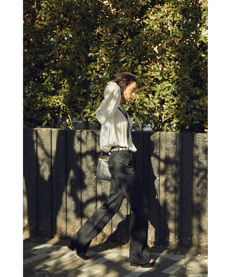 【L’UNE 】プリーツ ブラウス Pleated Frill Blouse fit=scale-down,w=1200