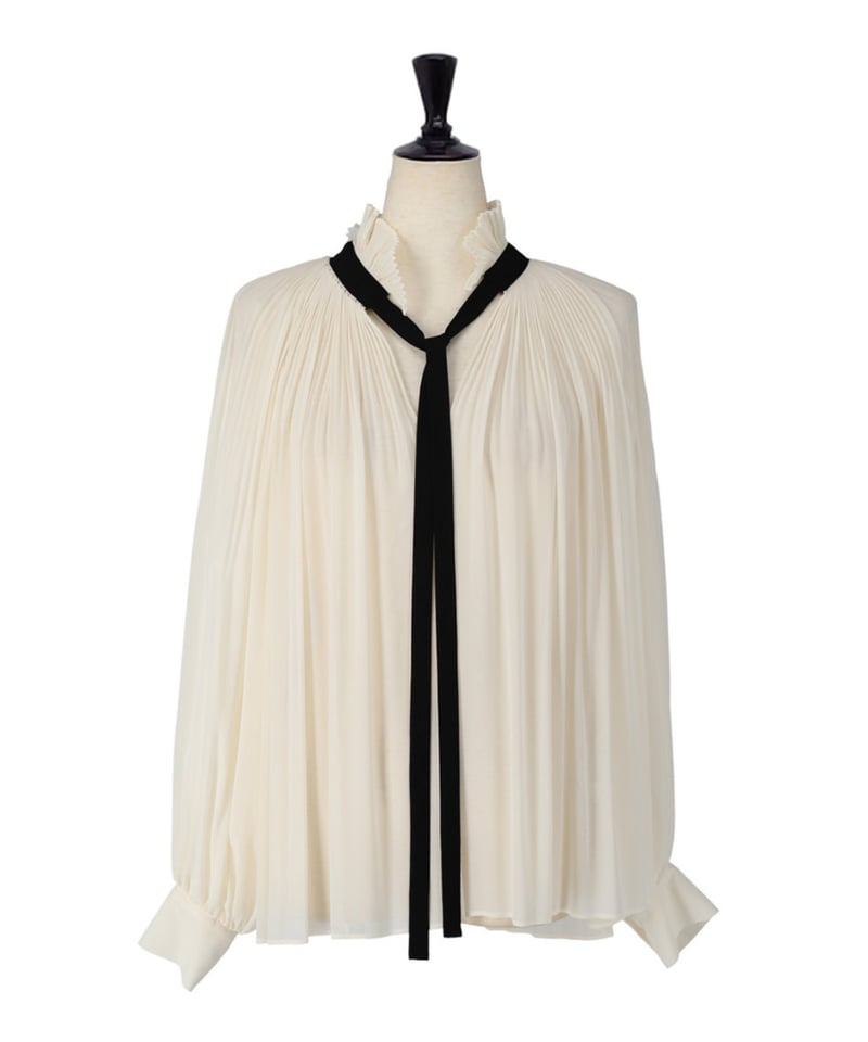 L'UNE プリーツ長袖ブラウス　黒 2025年最新】リュンヌ ブラウスの人気アイテム - メルカリ