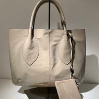 エナメルトートバッグ（トープ）