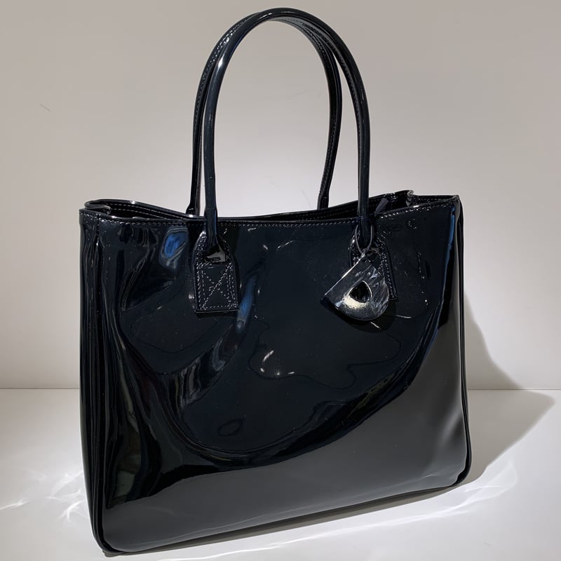 DEL CONTE トートバッグ(エナメル、水色)ストラップ付(110cm)。 DEL CONTE トートバッグ(エナメル水色)。 ストラップ付(110cm
