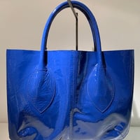 foundation addict 馬革エナメルトートバック　ネイビー azzuni】馬革トートバッグ M Capa | 藤巻百貨店