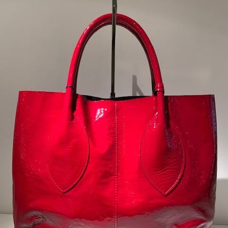 エナメルトートバッグ（Red)