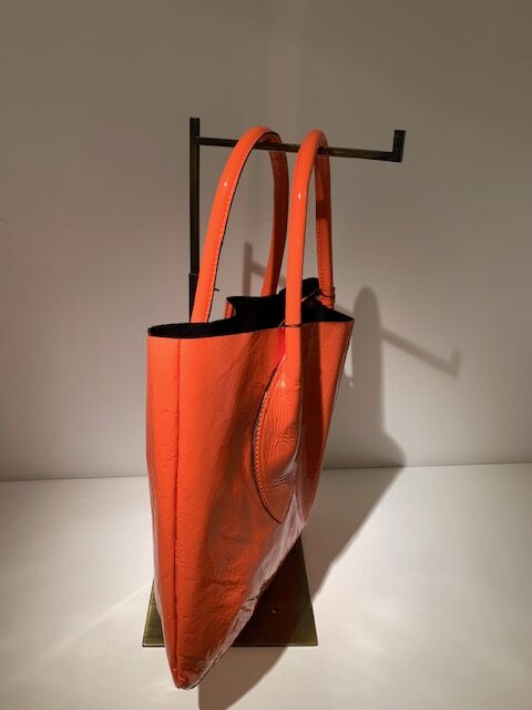 エナメルトートバッグ（トープ） | GINZA DAIKOKUYA