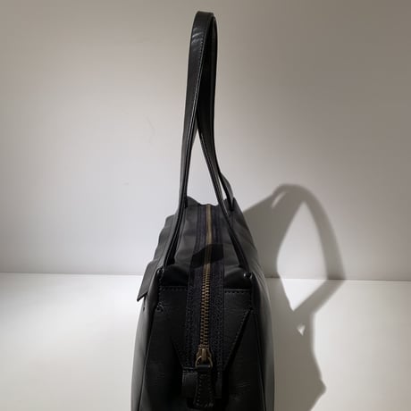 B stuff 5711 ハンドバッグ