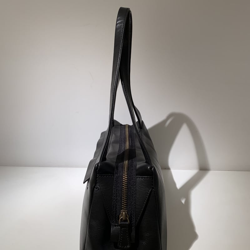 未使用級 B.stuff 牛革ハンドバック ブラック 自立 B.stuff 牛革ハンドバック ブラック 自立の通販 by mimi97 shop