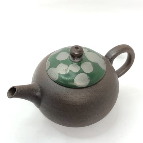甚秋  伊藤成二  Jinshu  Seiji Ito  焼き締め 緑水玉印籠蓋 後手急須 　ST0360
