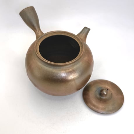 水野陽景 Yokei Mizuno  炭化 窯変焼締 火襷 カメ型茶注 　ST1077