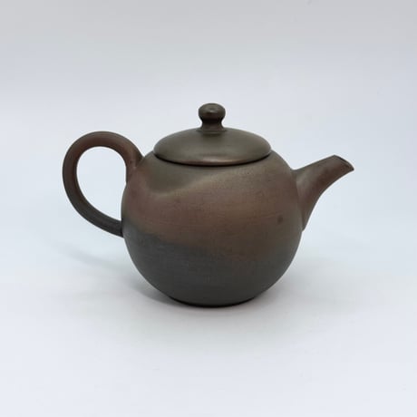 甚秋  伊藤成二  Jinshu  Seiji Ito  窯変茶壺　ST0832