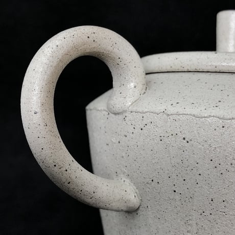 甚秋  伊藤成二  Jinshu  Seiji Ito  白 削ぎ 印籠蓋 後手急須 　ST0361