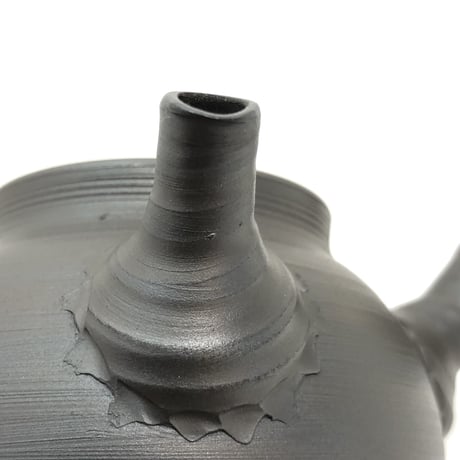伊藤雅風 Gafu Ito 黒泥 筋挽き急須 　ST0330