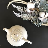 都築豊 Yutaka Tsuzuki 白泥 菊蓋 後手急須　ST0539