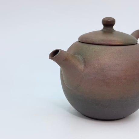 甚秋  伊藤成二  Jinshu  Seiji Ito  窯変茶壺　ST0832