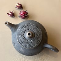 加賀美円 Tsubura Kagami 鳥の彫り 後手急須　ST0830