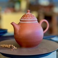 小北條 Kohokujo 朱泥 象嵌 印籠蓋 後手 急須 　ST0871
