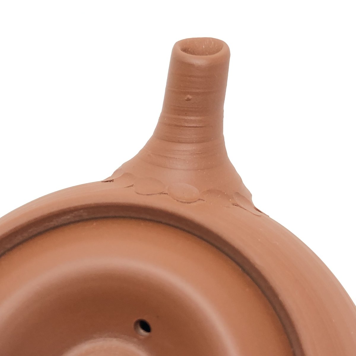 送料無料　常滑焼　二代伊藤高鳳作　彫刻緑泥急須　共箱・作歴・黄布　未使用品 送料無料 常滑焼 二代伊藤高鳳作 彫刻緑泥急須 共箱・作歴・黄布