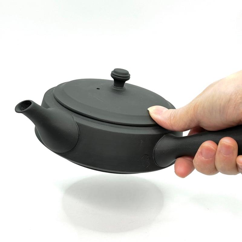 高資陶苑 TAKASUKE kuro-2 横手（右利き） | TOKONAME ISOBE b