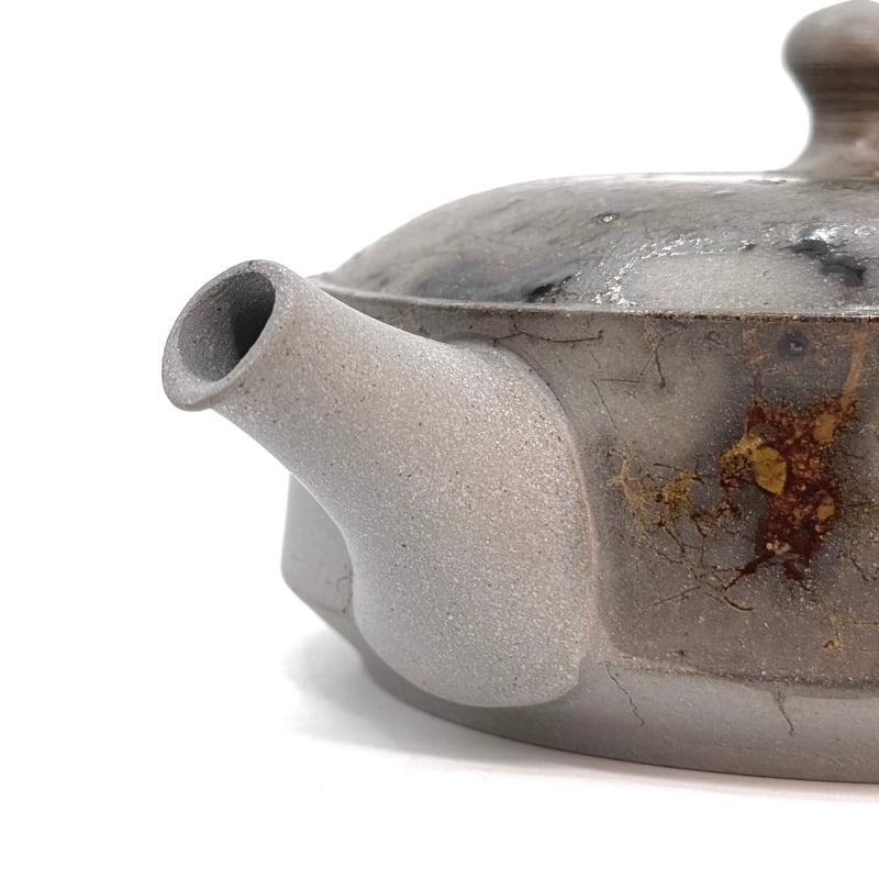 吉川雪月 Setsugetsu Yoshikawa 焼締 窯変 藻掛け 茶注(平) ST099